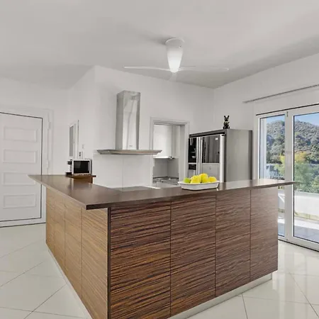 Willa Adamas Rhodes Rhodes City