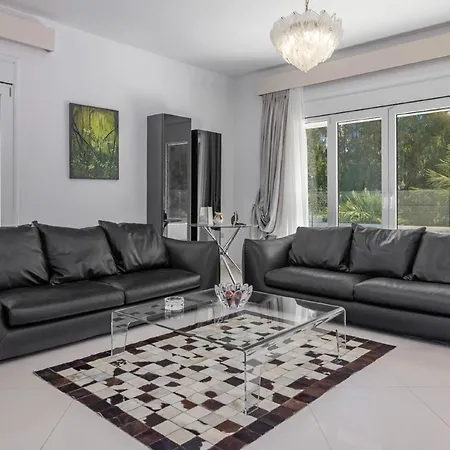 Adamas Rhodes ヴィラ *