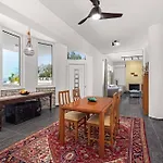 Adamas Rhodes Vila