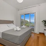Vila Adamas Rhodes